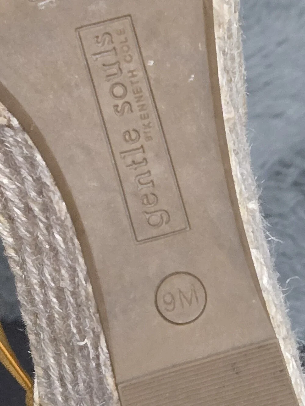 Gentle Souls by Kenneth Cole Signature Colleen Espadrille Wedge Sandals Sz 9
